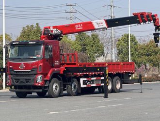 Dongfeng Liuzhou Chenglong H5 8&times;4 Truck Mounted Crane Integrated Solution 31Ton Heavy Chassis + Changxing 16T 5-Section Boom for Construction Lifting & Transport
